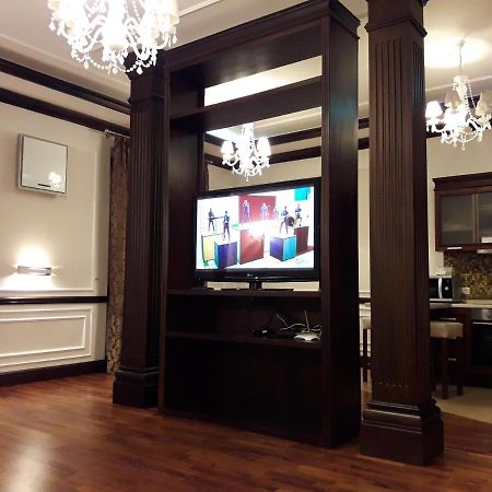 Vip Apartment. Kreshatik, Maidan Nezavisimosti. Kiev Dış mekan fotoğraf