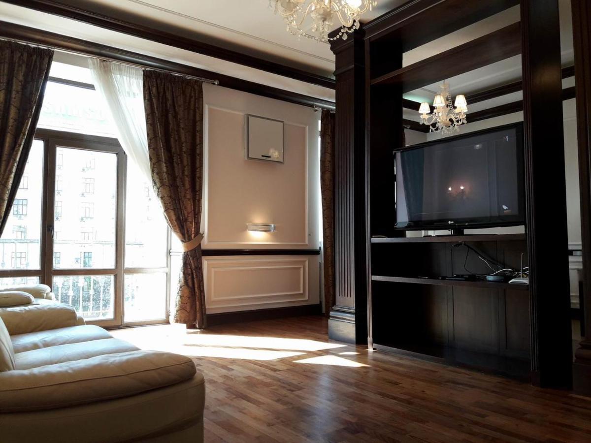 Vip Apartment. Kreshatik, Maidan Nezavisimosti. Kiev Dış mekan fotoğraf