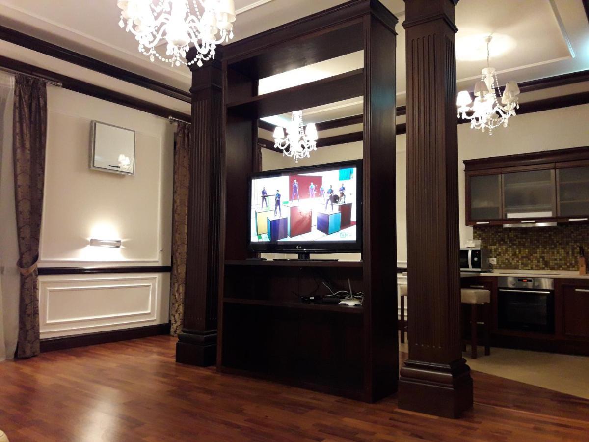 Vip Apartment. Kreshatik, Maidan Nezavisimosti. Kiev Dış mekan fotoğraf
