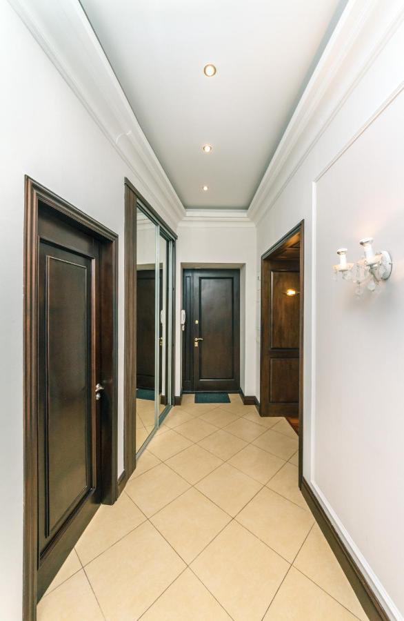 Vip Apartment. Kreshatik, Maidan Nezavisimosti. Kiev Dış mekan fotoğraf