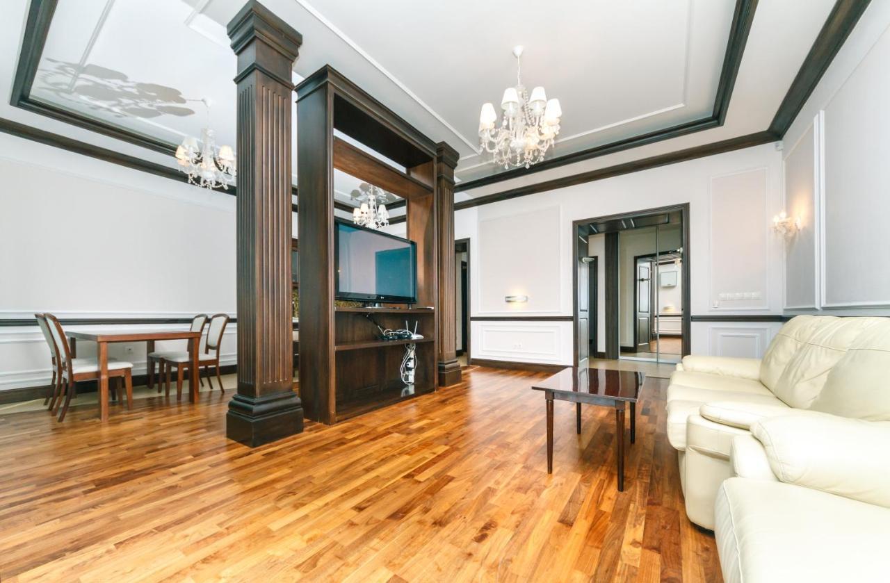 Vip Apartment. Kreshatik, Maidan Nezavisimosti. Kiev Dış mekan fotoğraf