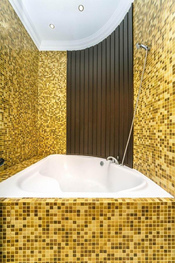 Vip Apartment. Kreshatik, Maidan Nezavisimosti. Kiev Dış mekan fotoğraf